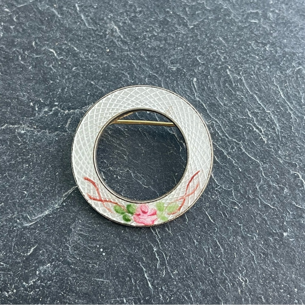Vintage Guilloch’e enameled circle pin brooch